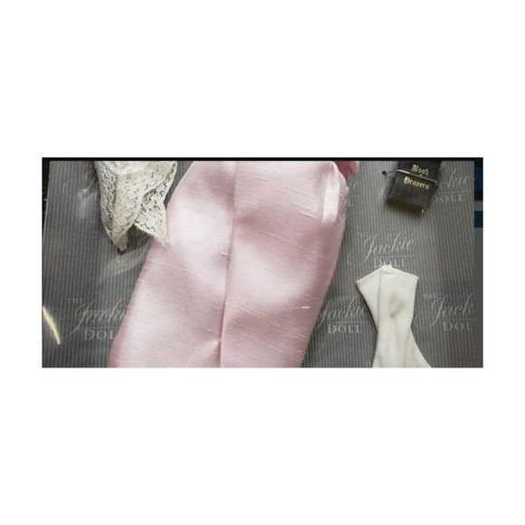 NIB- FRANKLIN MINT JACKIE KENNEDY PINK DRESS ENSEMBLE- - Picture 5 of 13